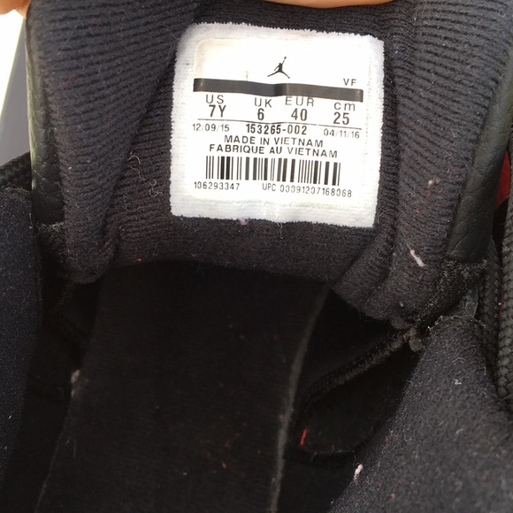 JORDAN 12 RETRO "FLU GAME” - Picture 5 of 7